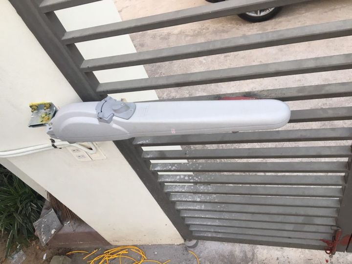 #1 - Nhà thông minh Vũng Tàu - Vsmarthome - Cổng tự động tay đòn DEA STING